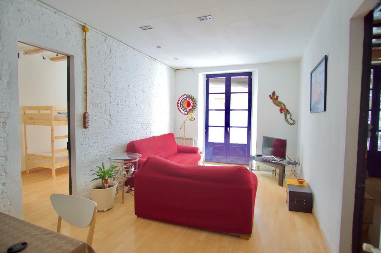 La Lleona Apartment Girona Eksteriør billede