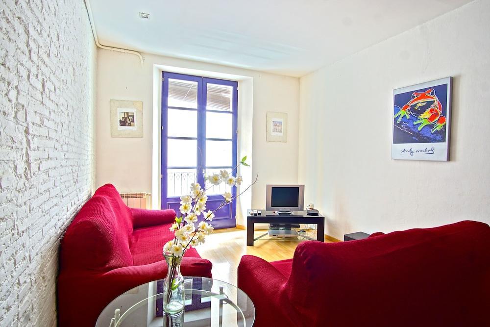 La Lleona Apartment Girona Eksteriør billede